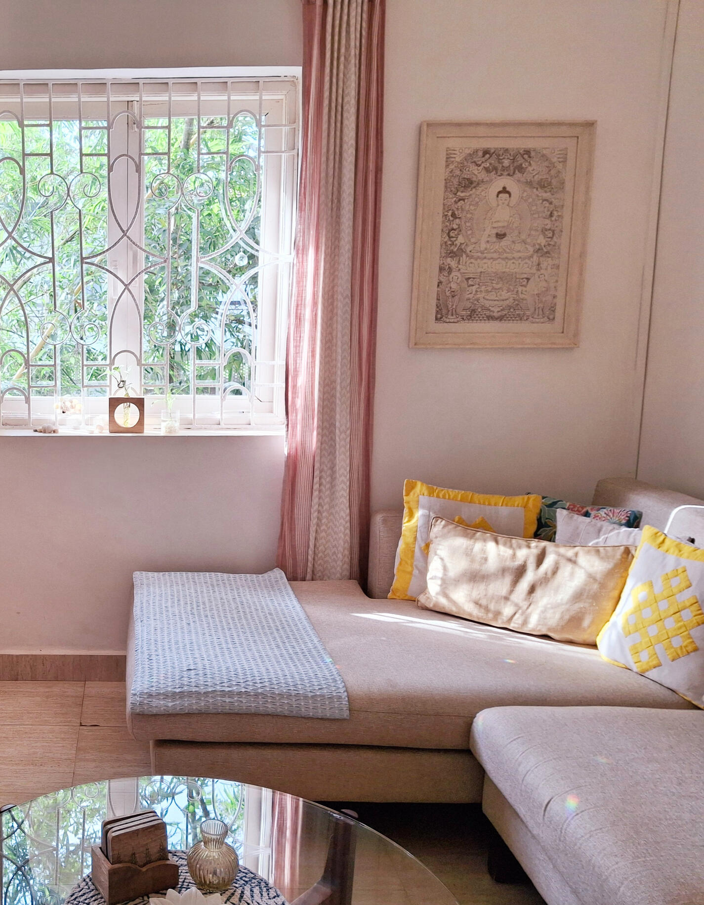 Click here for Strawberry apartment Click here for Strawberry apartment - The Strawberry apartment is your cosy one-bedroom apartment located on the first floor with its own private entrance. The home features a living room, bedroom, washroom, private balconies and well-equipped kitchen.