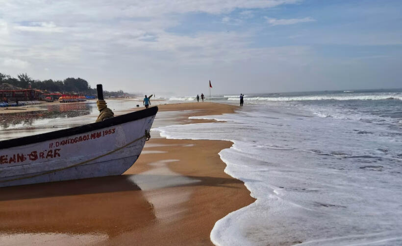 Calangute / Baga beach Calangute / Baga Beach Lovely big sandy beach with water sports during the season.